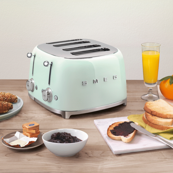 Smeg 50's Retro Style Aesthetic 4 Slice Toaster - Pastel Green - Image 5